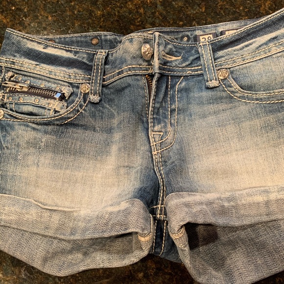Miss me shorts size 28 - Picture 2 of 4